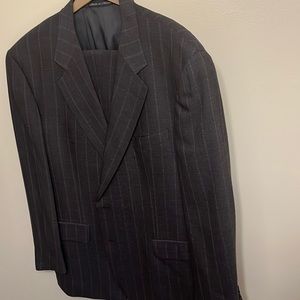 Brown/Gray wool single breasted two button suit. Moderate condition.